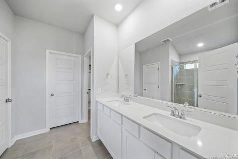 967 Black Horse San Antonio TX 78260