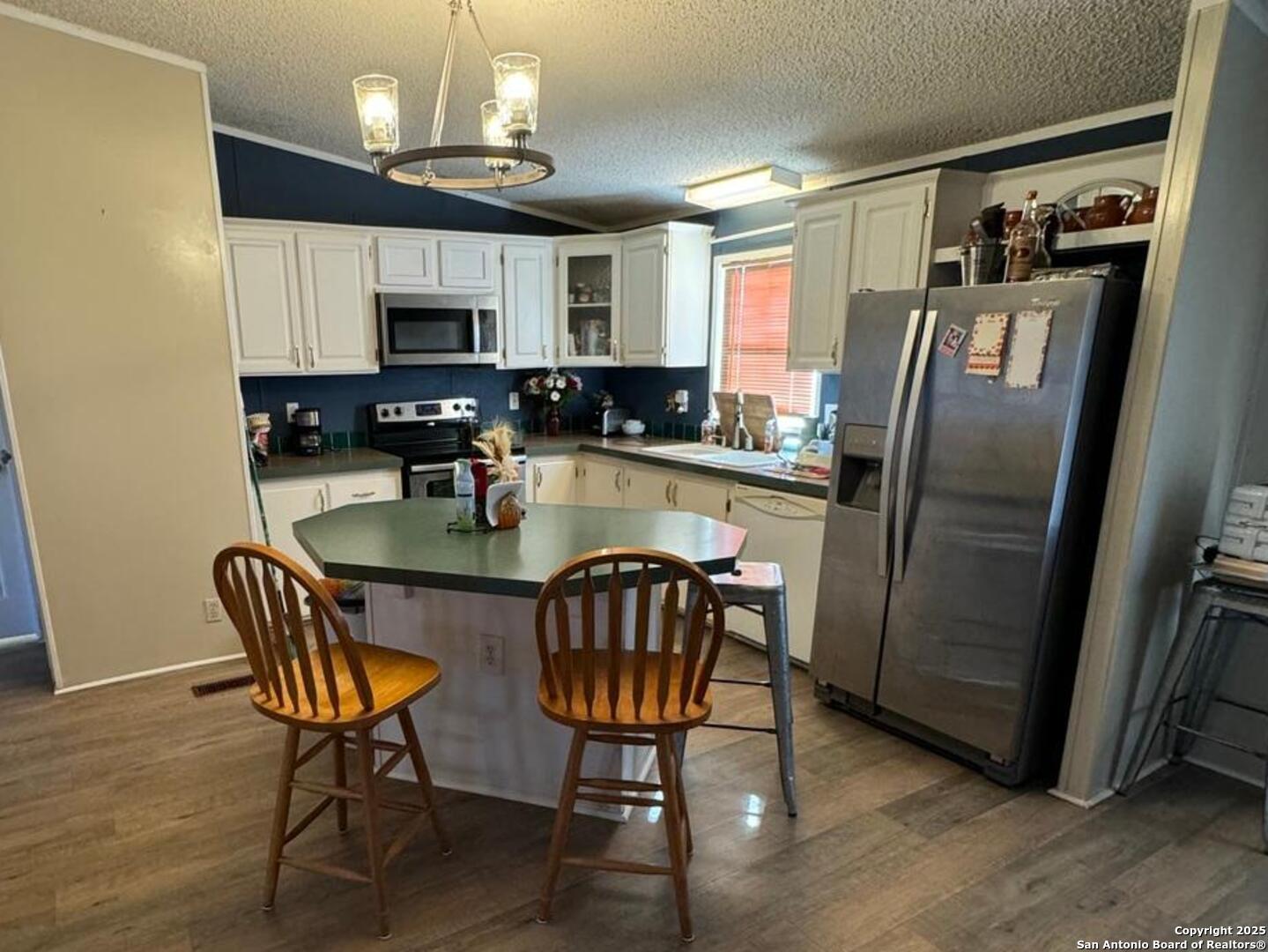 672 N Main Street Cotulla TX 78014