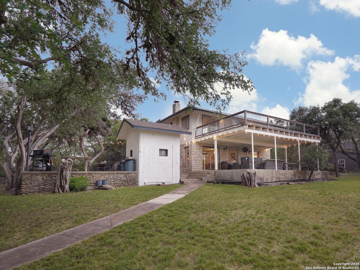 550 County Road 262 Mico TX 78056