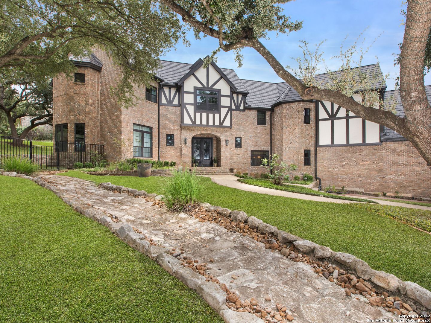 12 Mayborough Lane San Antonio TX 78257