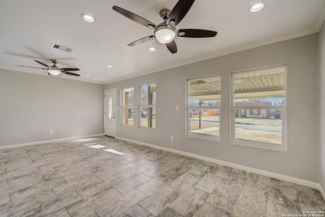327 Harcourt Avenue San Antonio TX 78223