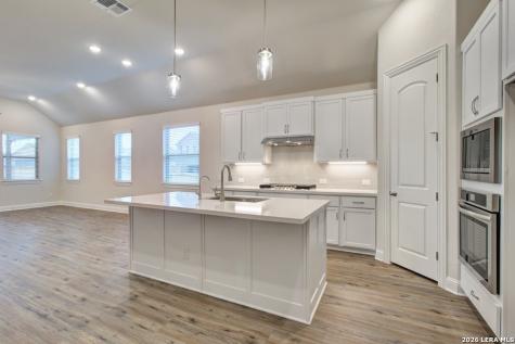 735 Navarro Street New Braunfels TX 78132