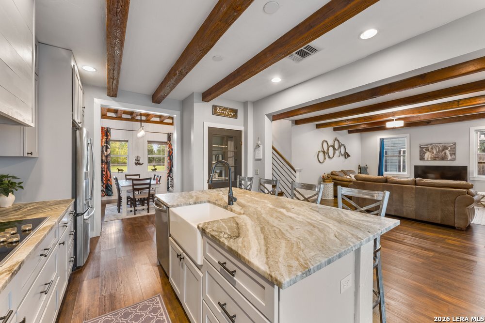 695 Comal Avenue New Braunfels TX 78130
