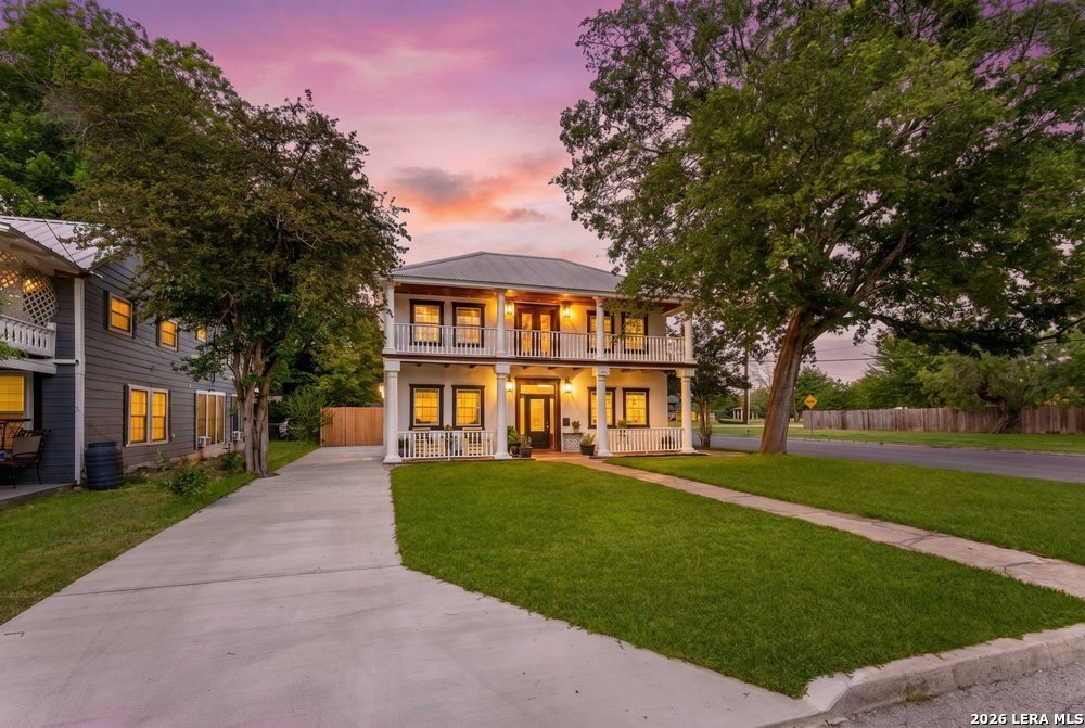 695 Comal Avenue New Braunfels TX 78130