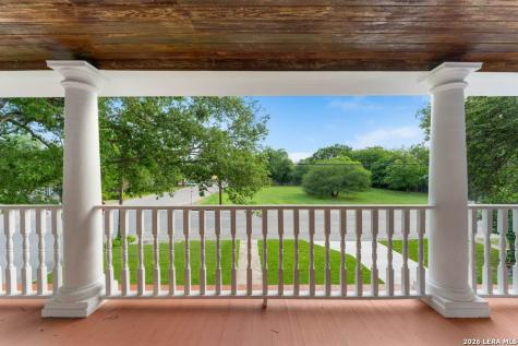 695 Comal Avenue New Braunfels TX 78130