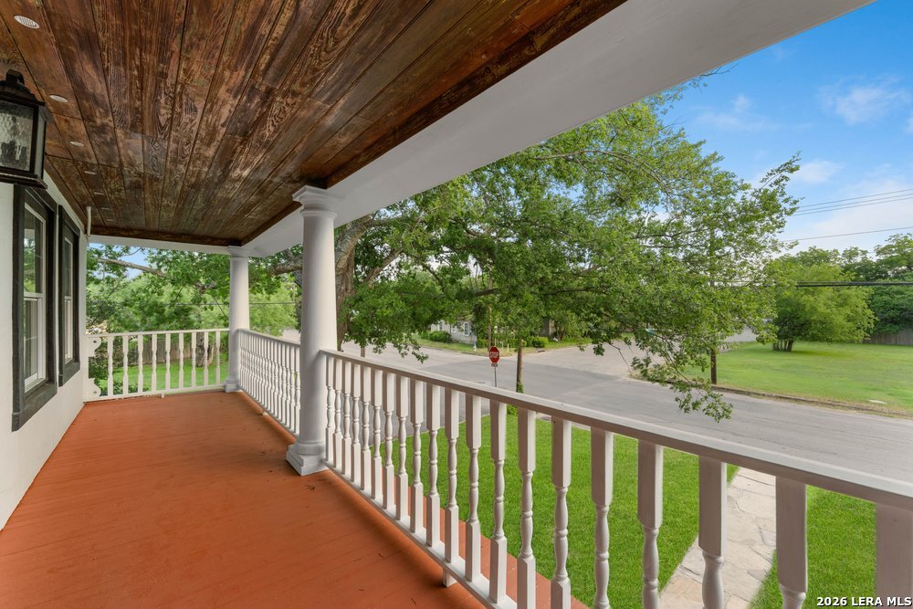 695 Comal Avenue New Braunfels TX 78130