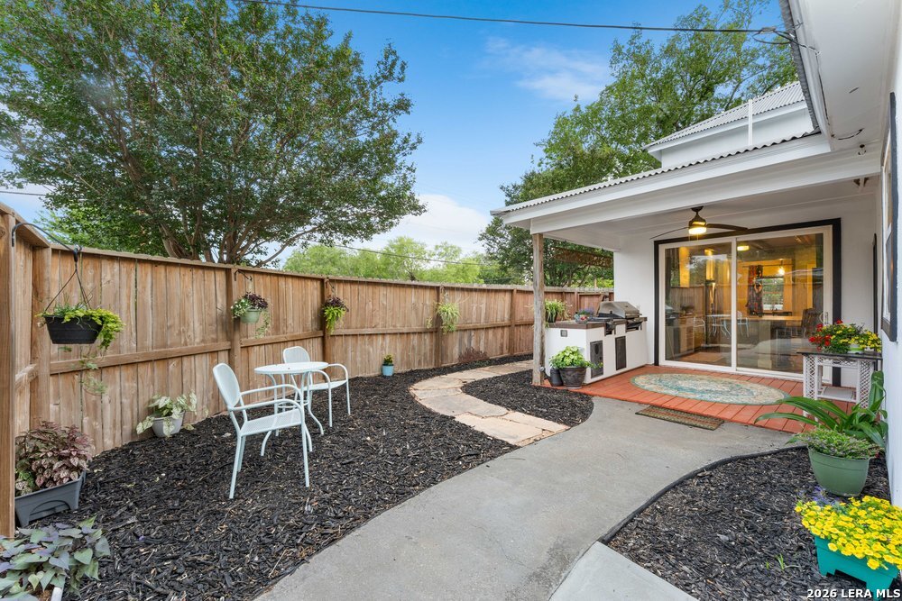695 Comal Avenue New Braunfels TX 78130