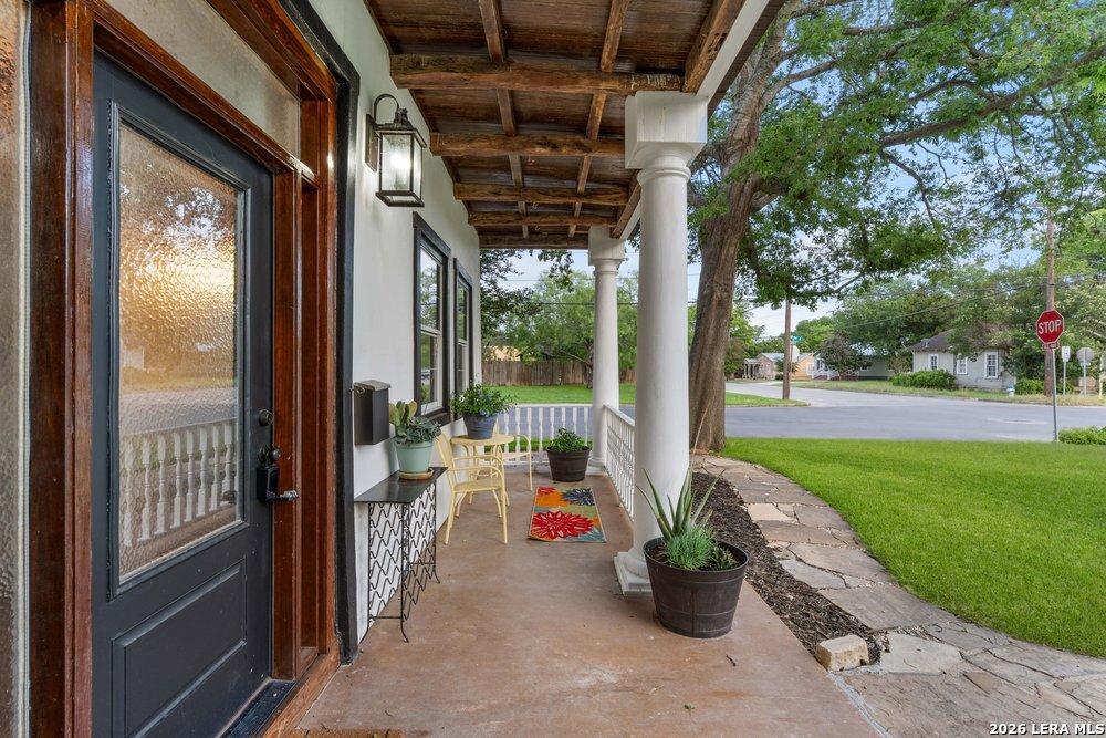 695 Comal Avenue New Braunfels TX 78130