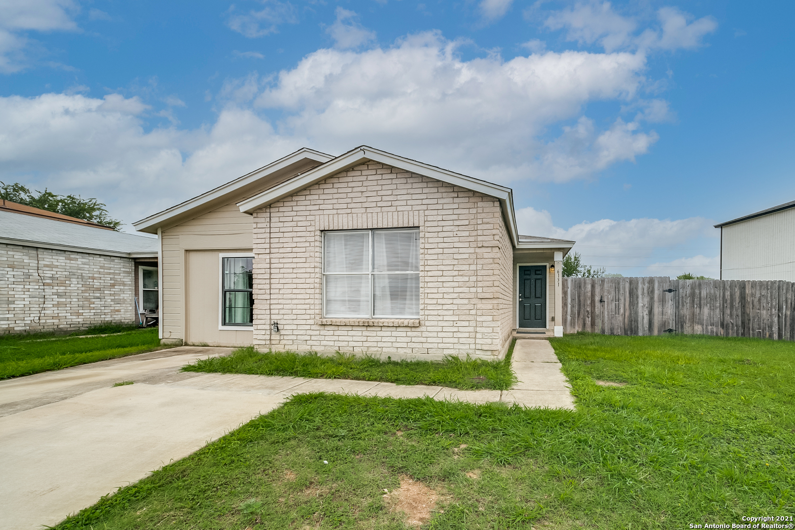6131 Lyndell Springs San Antonio TX 78244