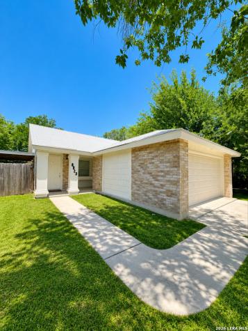 8023 Laurel Bend San Antonio TX 78250