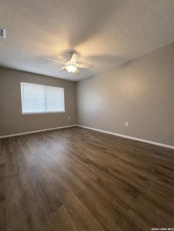 8023 Laurel Bend San Antonio TX 78250