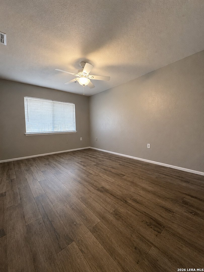8023 Laurel Bend San Antonio TX 78250