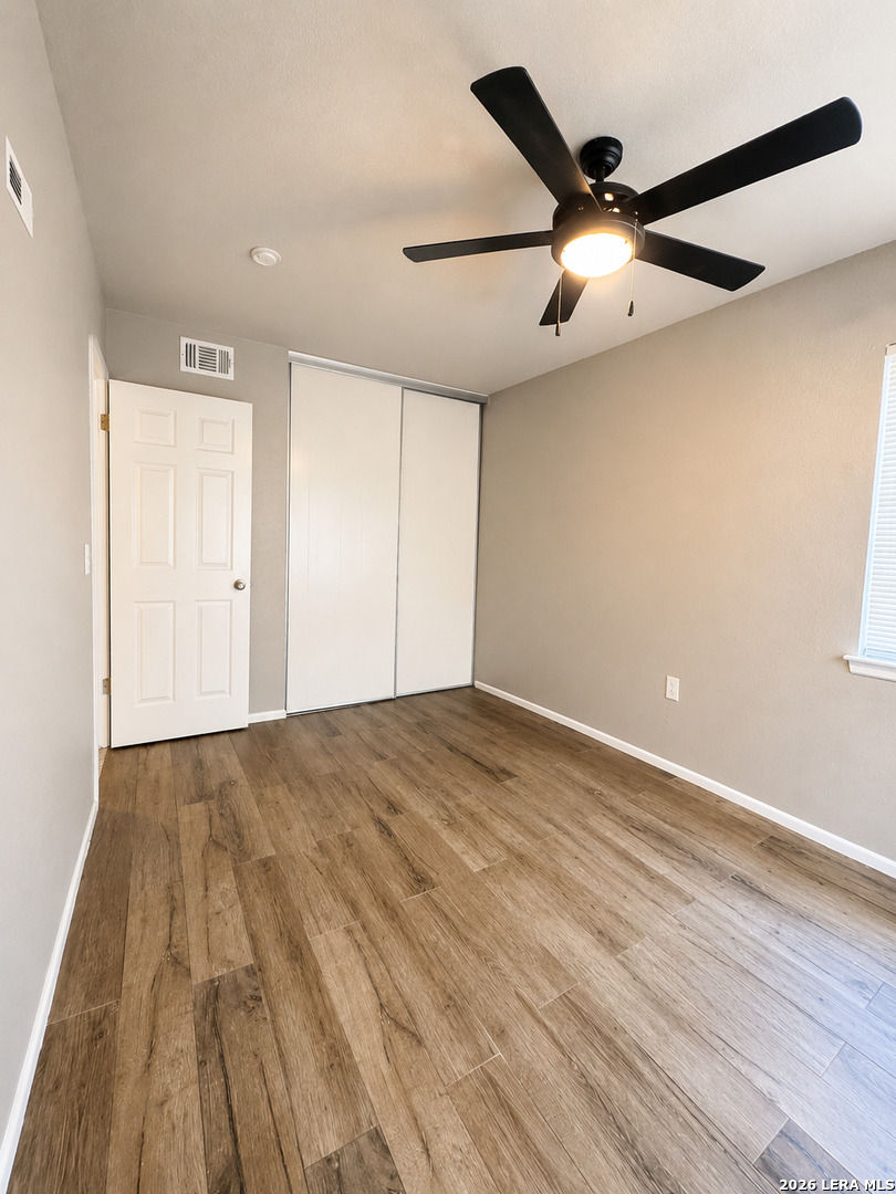8023 Laurel Bend San Antonio TX 78250