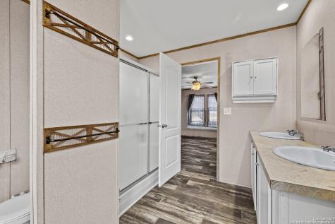 24720 Brownleaf Drive San Antonio TX 78264