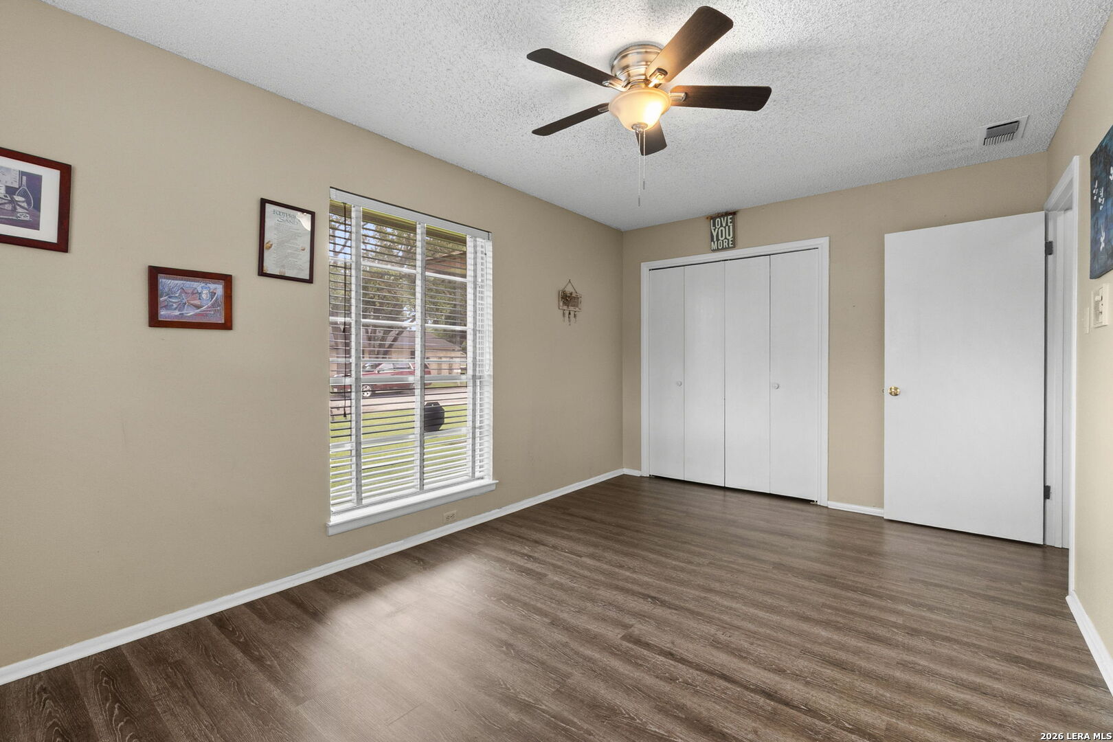 204 Norris Drive W Converse TX 78109