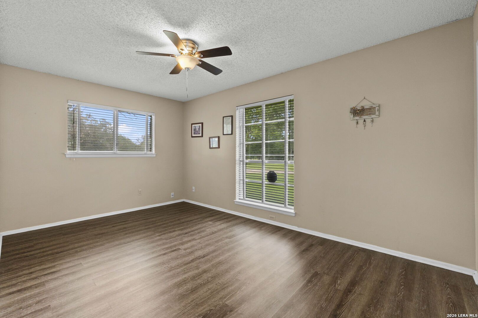 204 Norris Drive W Converse TX 78109