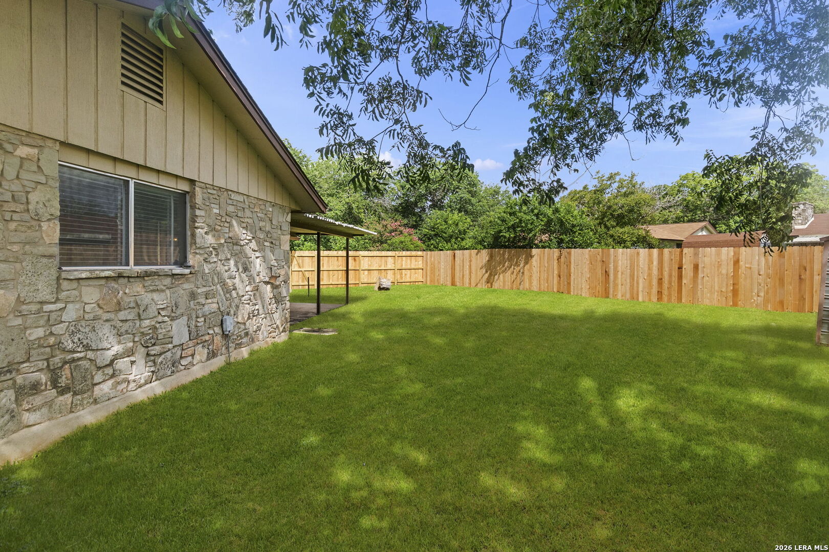 204 Norris Drive W Converse TX 78109