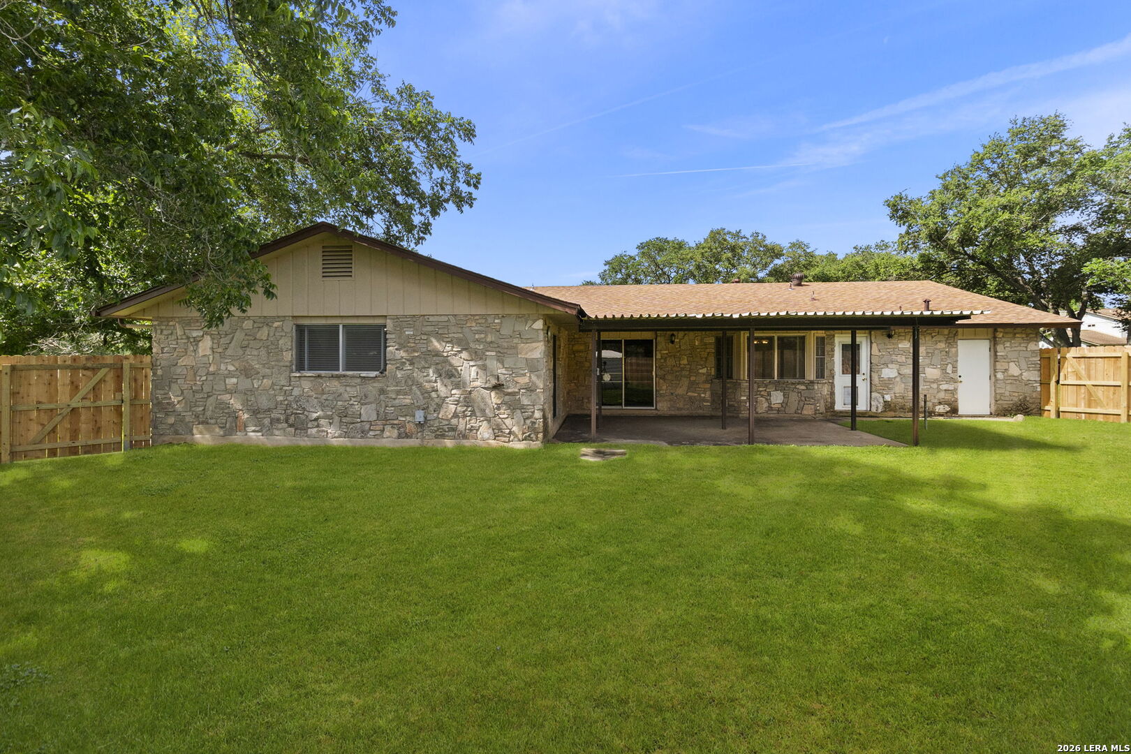 204 Norris Drive W Converse TX 78109