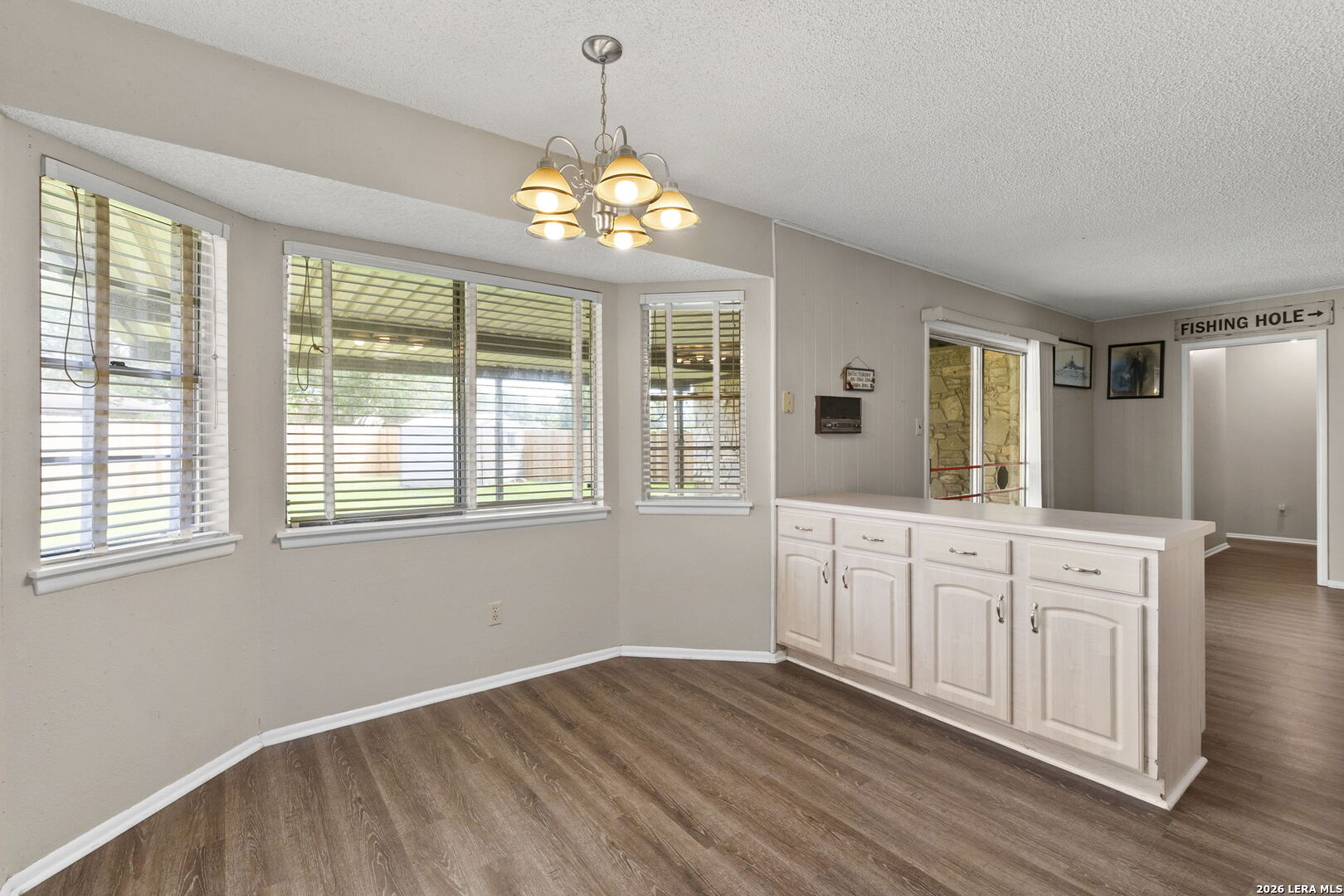 204 Norris Drive W Converse TX 78109