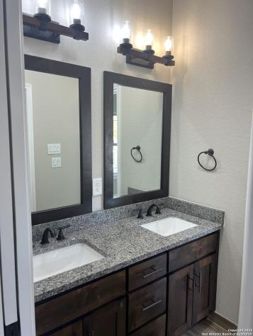 2710 Royalwood New Braunfels TX 78132