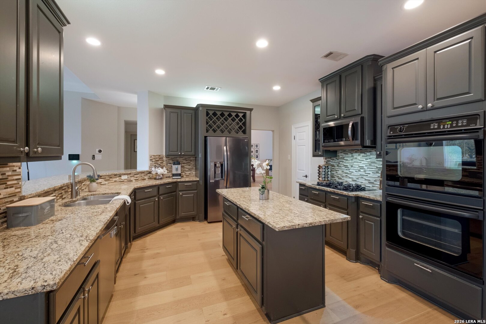 422 Cadence San Antonio TX 78260