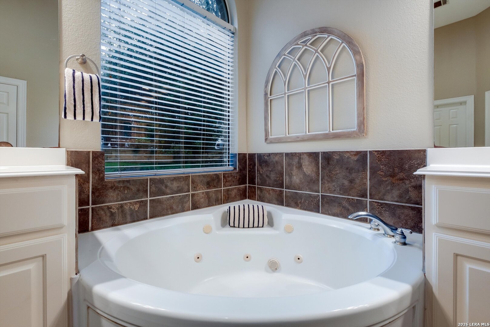 422 Cadence San Antonio TX 78260