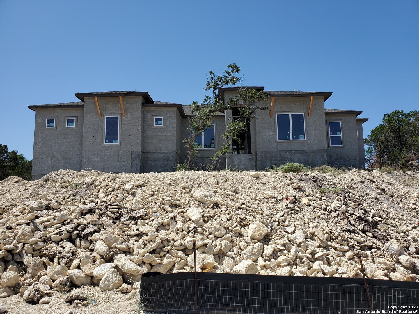 27615 Crazy Horse Drive San Antonio TX 78260