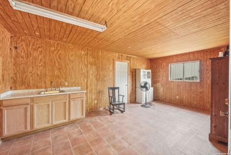 1539 County Road 188 Karnes City TX 78118