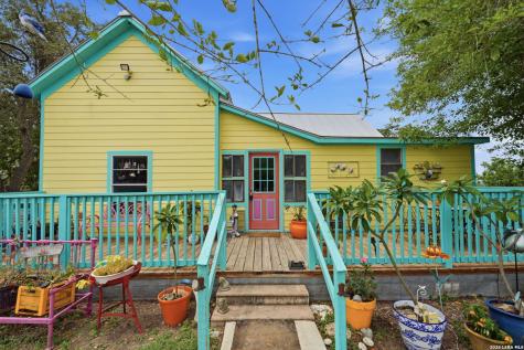 1539 County Road 188 Karnes City TX 78118