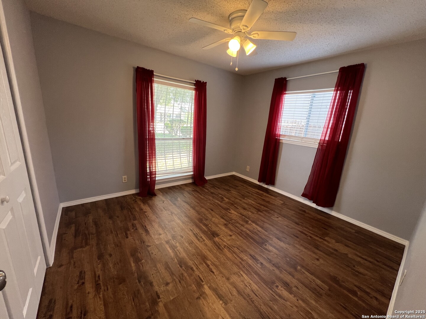 5806 Tree View San Antonio TX 78220