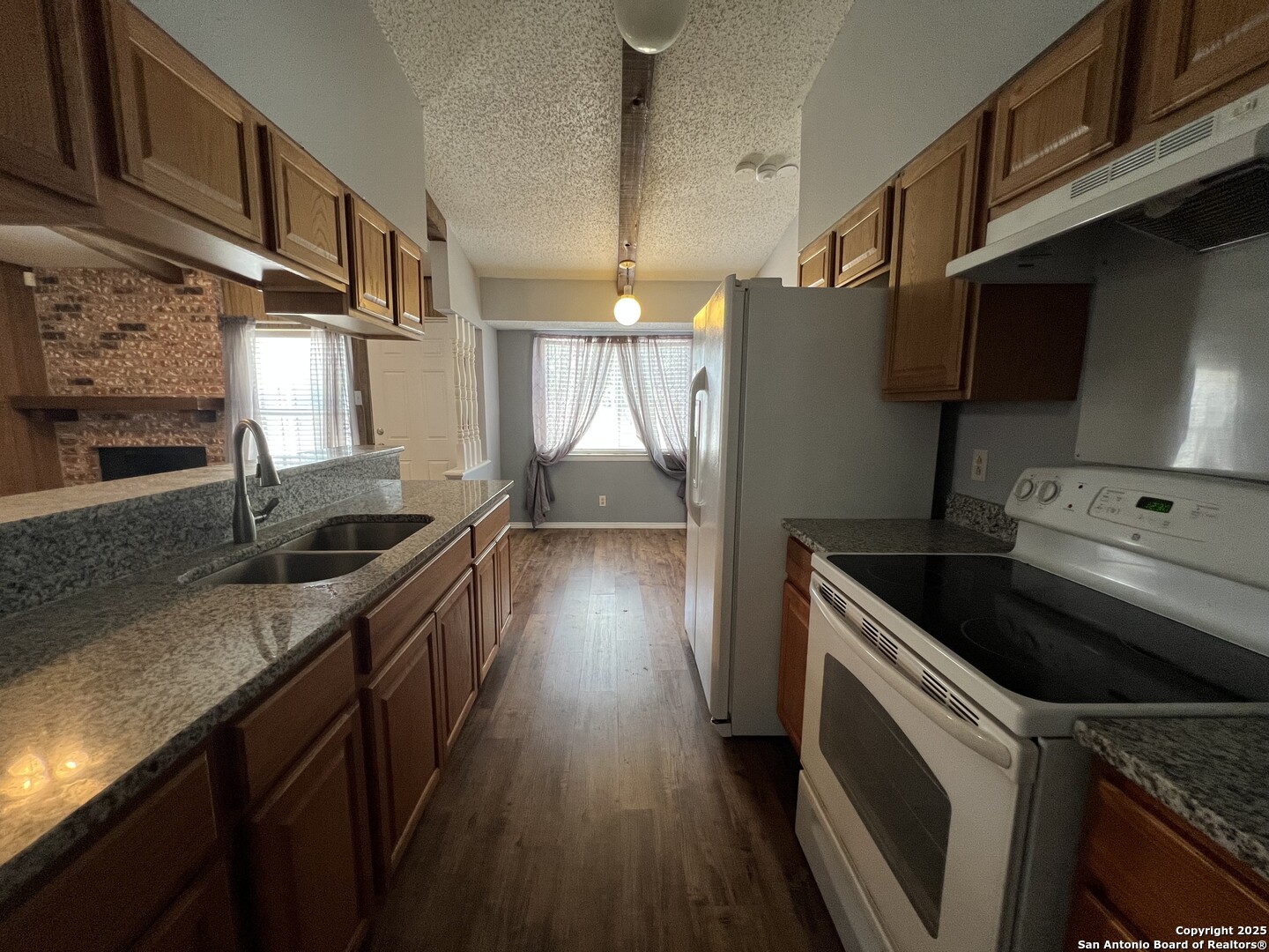 5806 Tree View San Antonio TX 78220