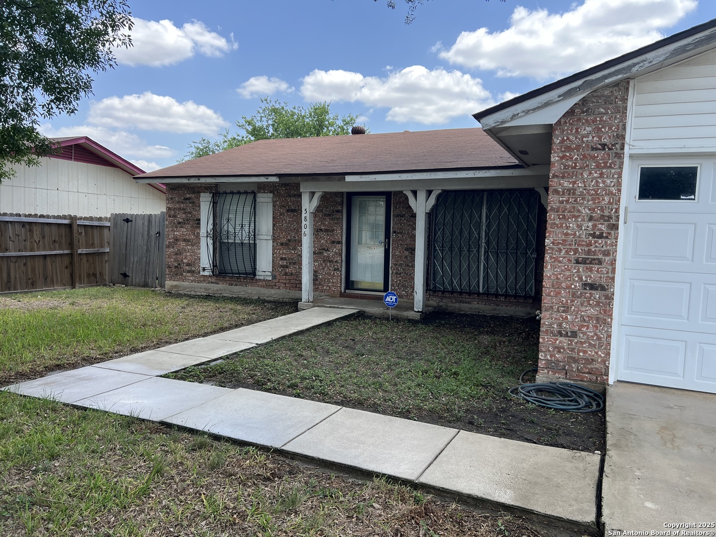 5806 Tree View San Antonio TX 78220
