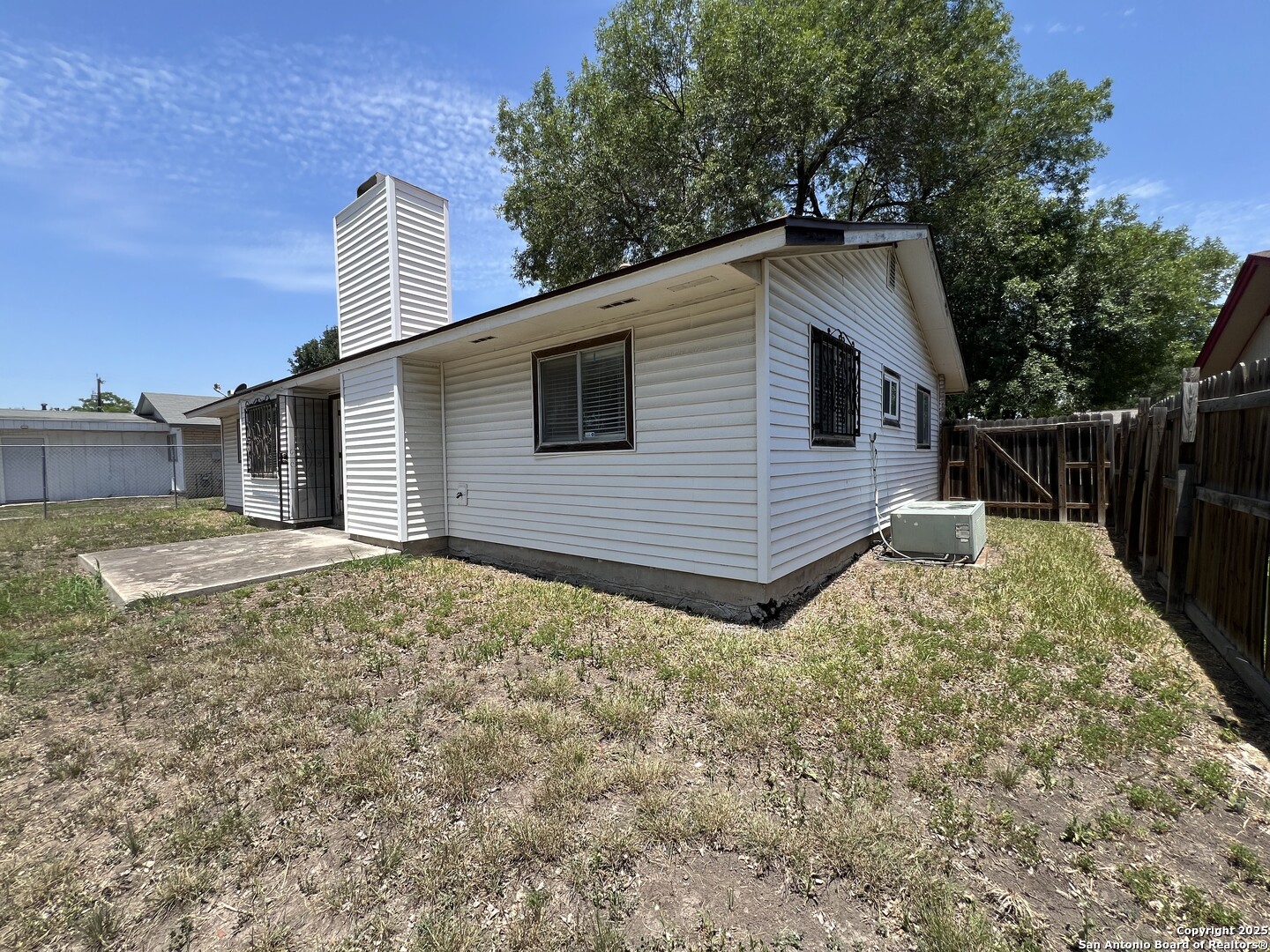 5806 Tree View San Antonio TX 78220