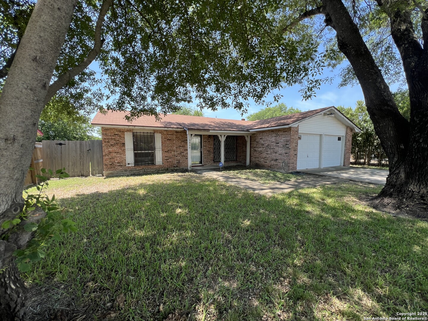 5806 Tree View San Antonio TX 78220