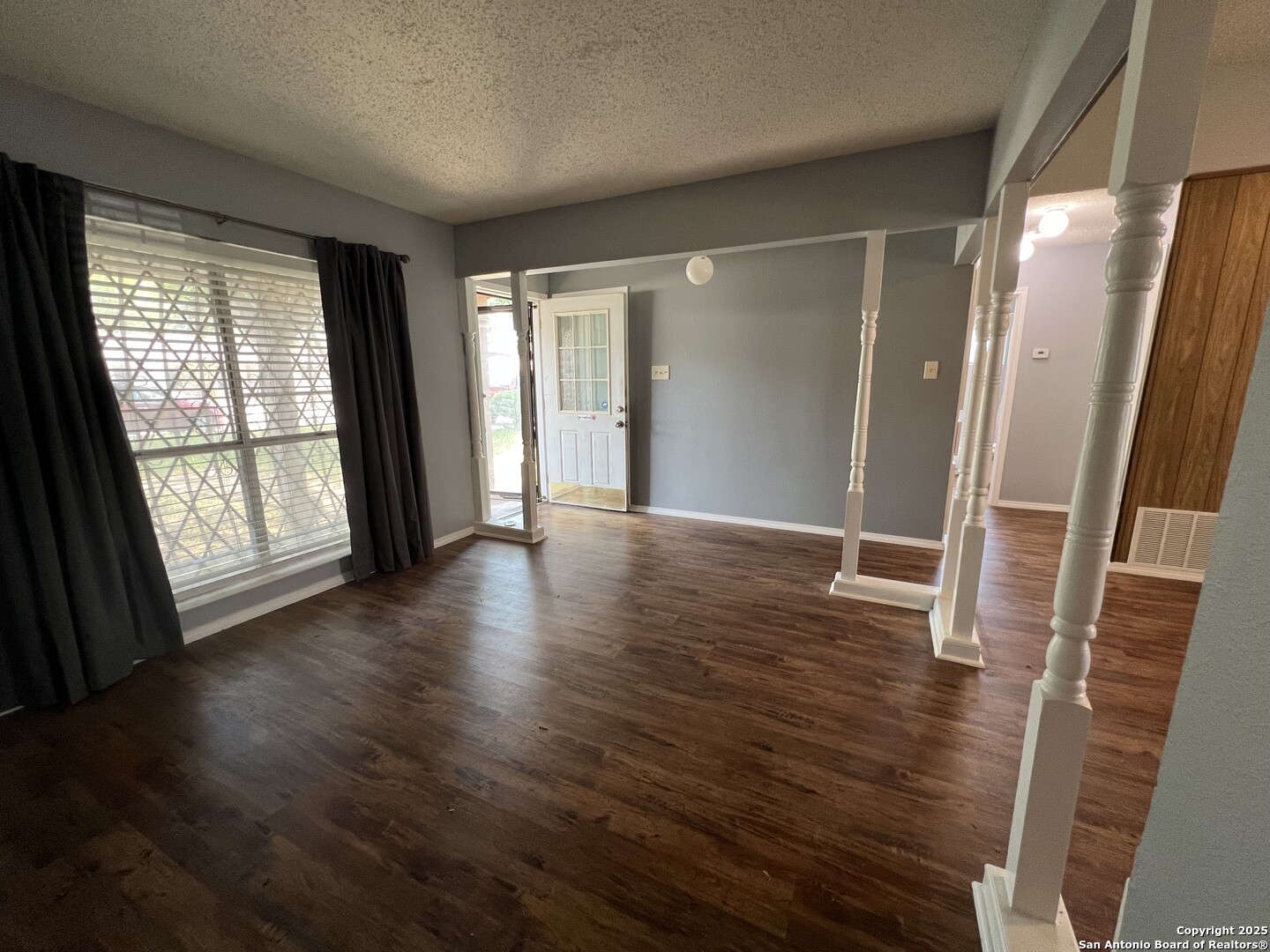 5806 Tree View San Antonio TX 78220