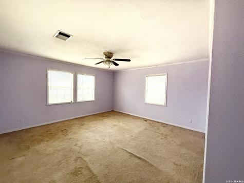 607 N Bowie Fredericksburg TX 78624