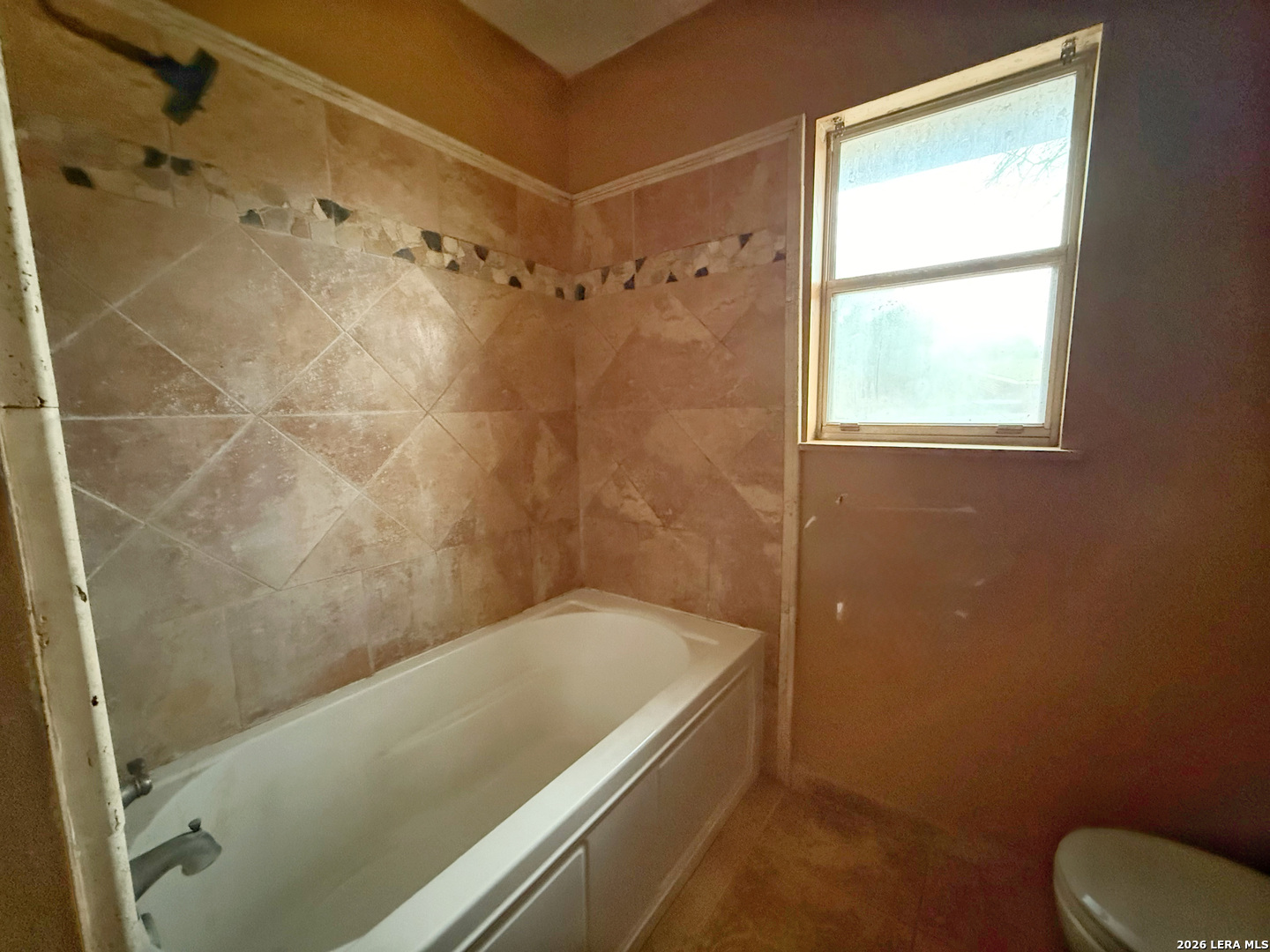 607 N Bowie Fredericksburg TX 78624