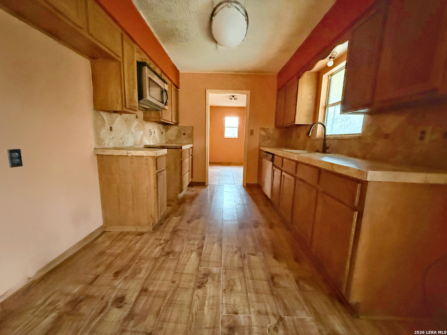 607 N Bowie Fredericksburg TX 78624