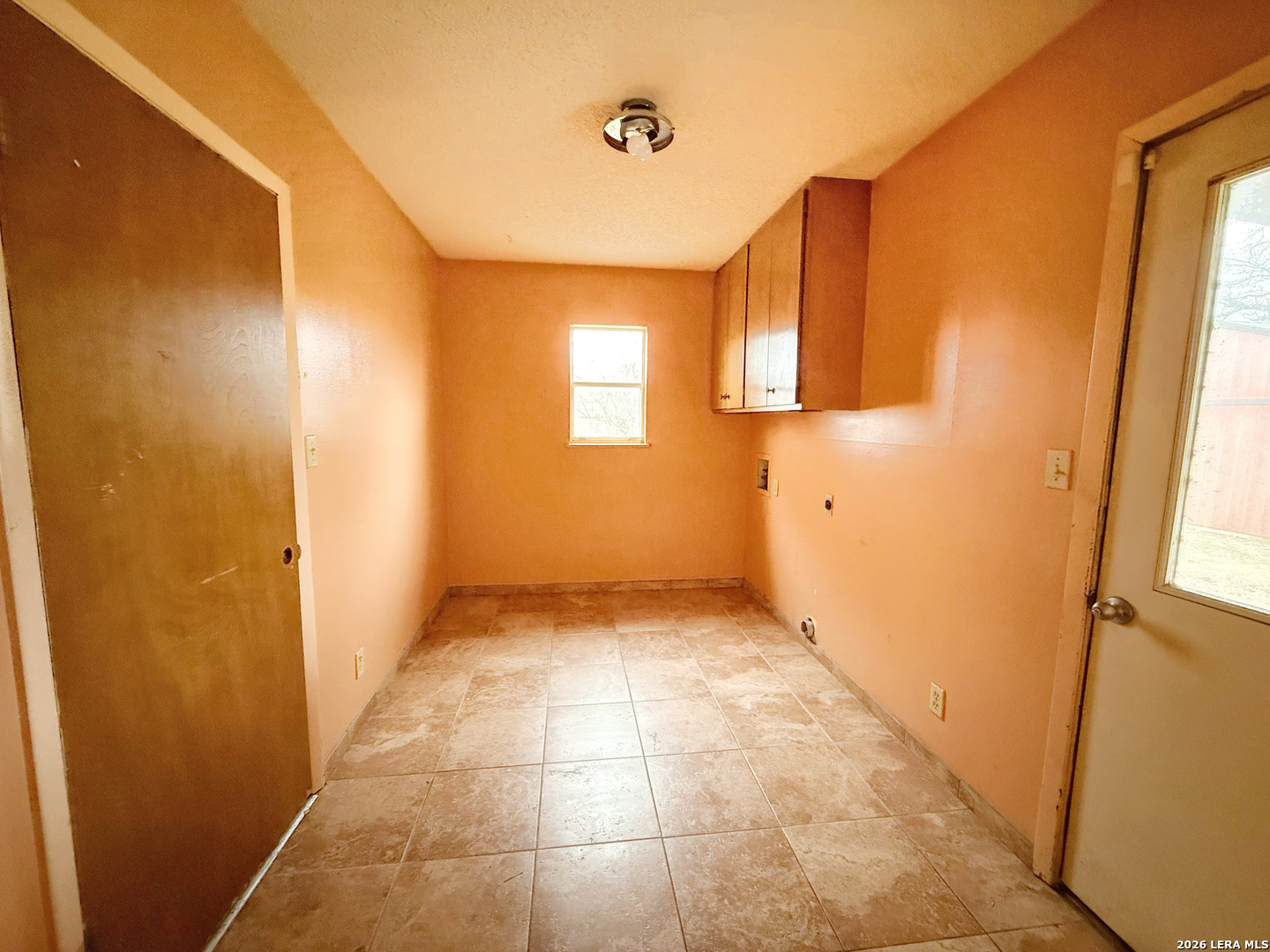 607 N Bowie Fredericksburg TX 78624