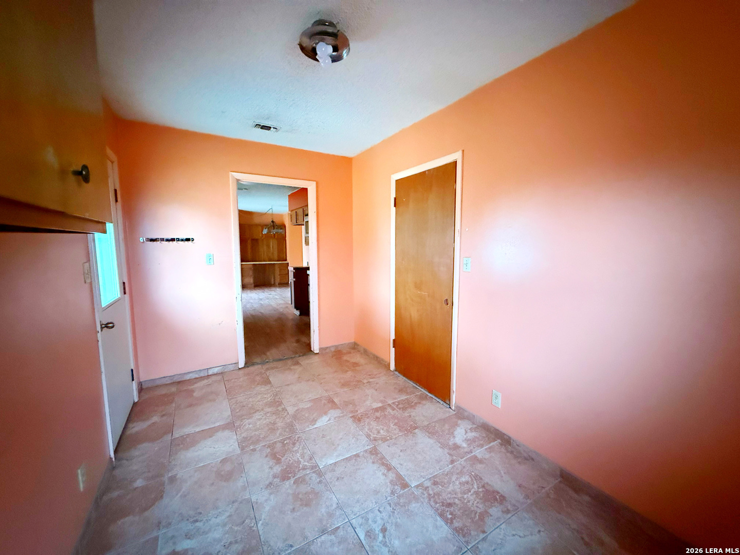 607 N Bowie Fredericksburg TX 78624