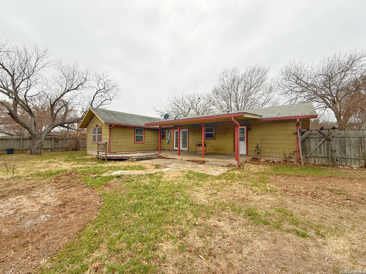 607 N Bowie Fredericksburg TX 78624