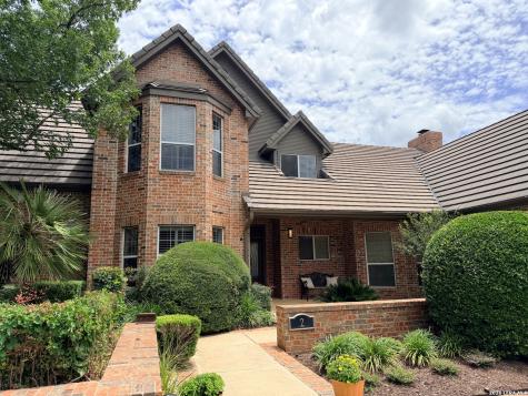 2 Granburg Circle San Antonio TX 78218