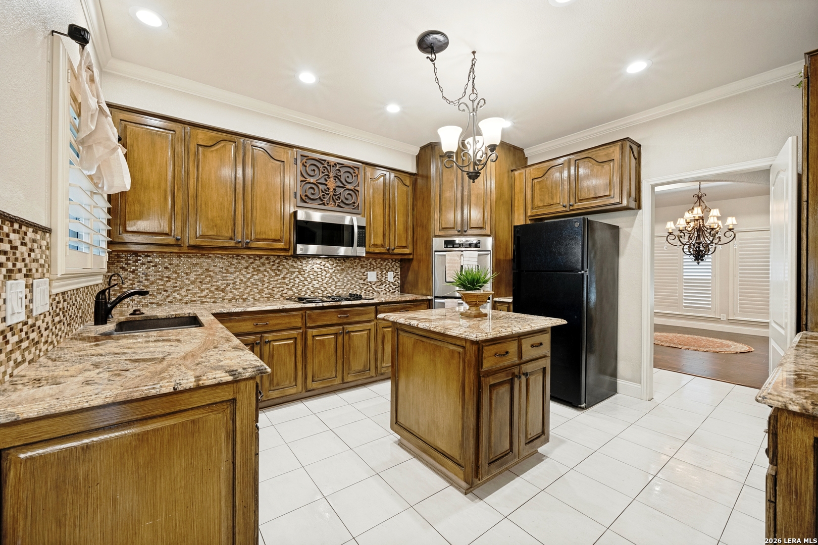 2 Granburg Circle San Antonio TX 78218