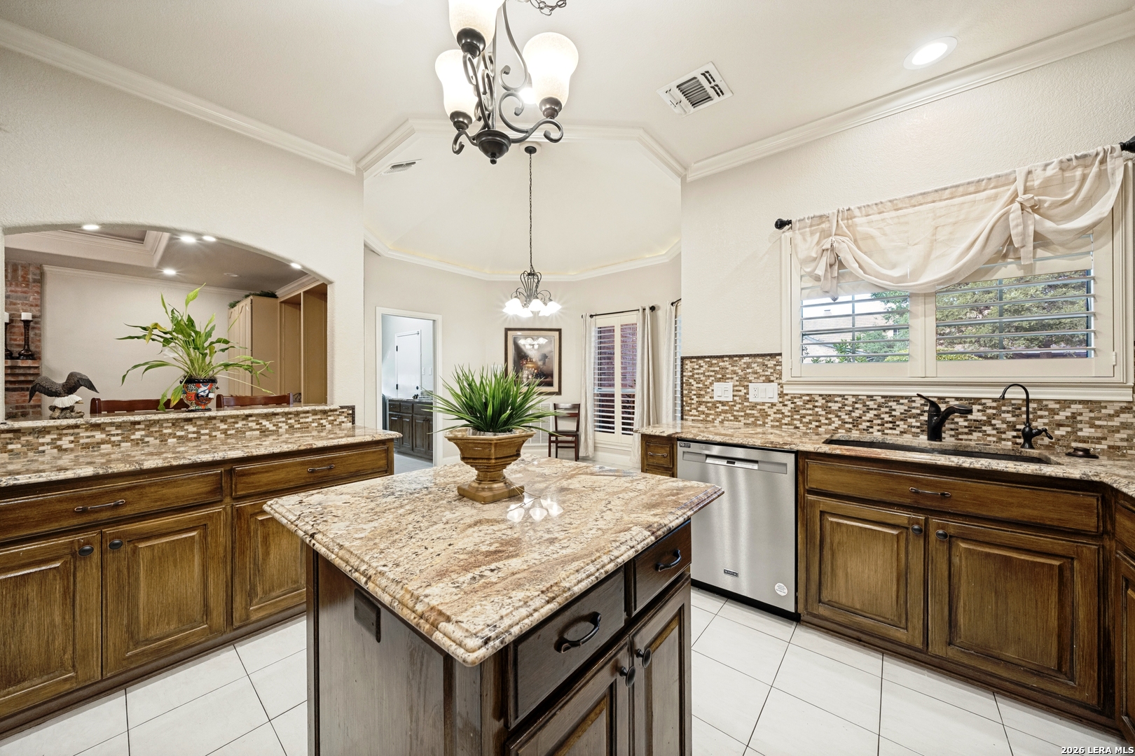 2 Granburg Circle San Antonio TX 78218