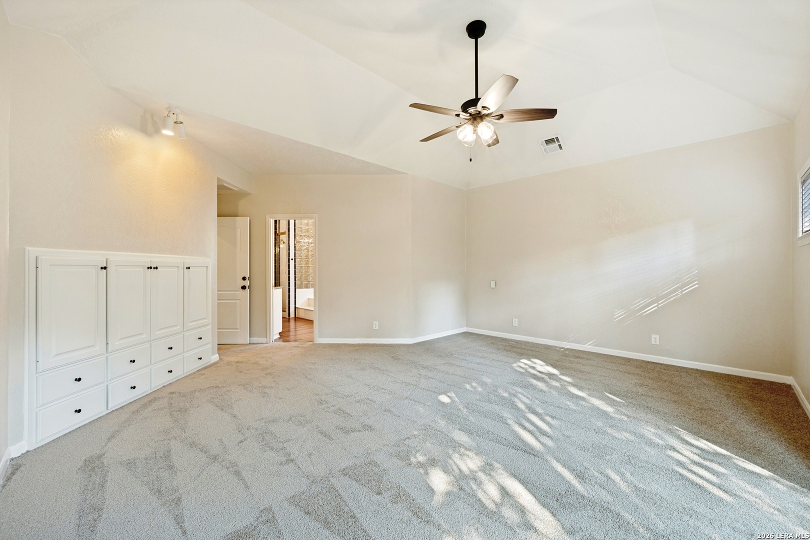 2 Granburg Circle San Antonio TX 78218