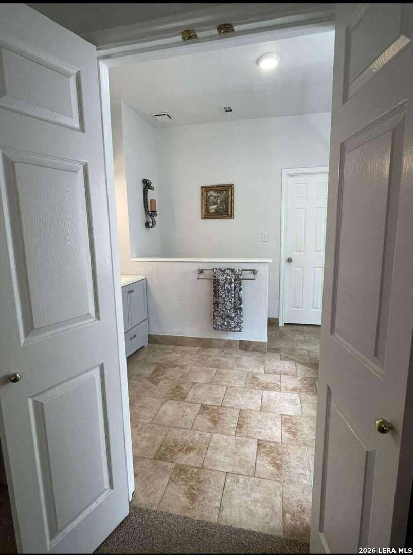 9322 Camino Venado Helotes TX 78023