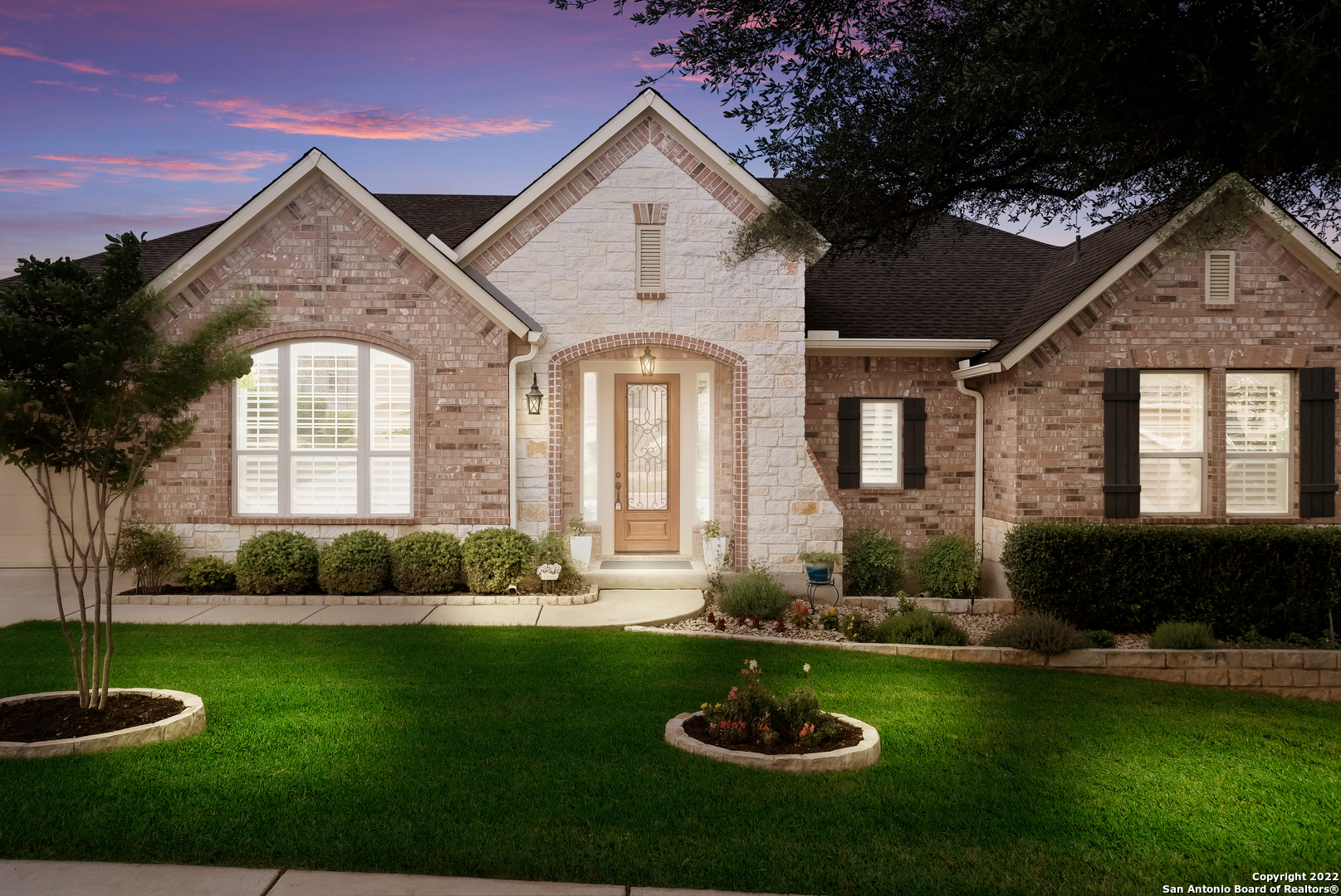 1915 Estin Crossing San Antonio TX 78260
