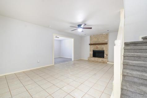 8401 Timber Crest San Antonio TX 78250