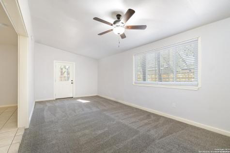 8401 Timber Crest San Antonio TX 78250