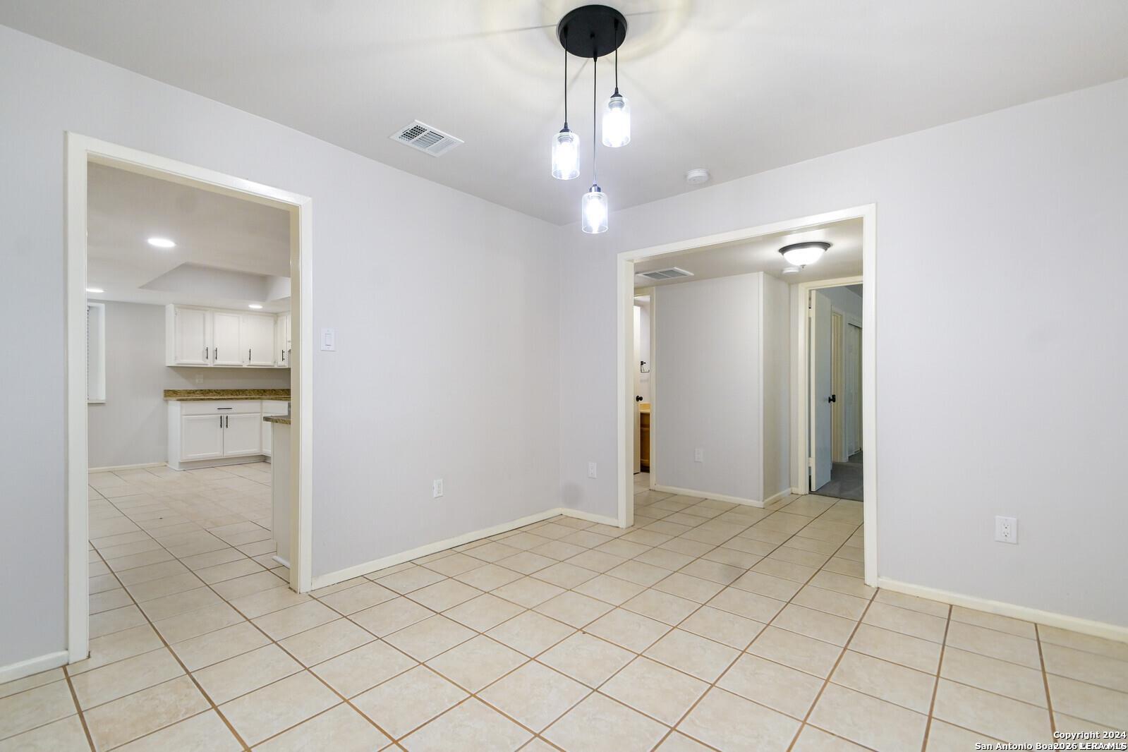 8401 Timber Crest San Antonio TX 78250